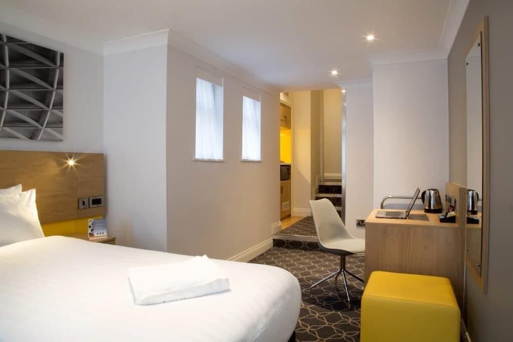 The Suites- St Pancras Hotel Group