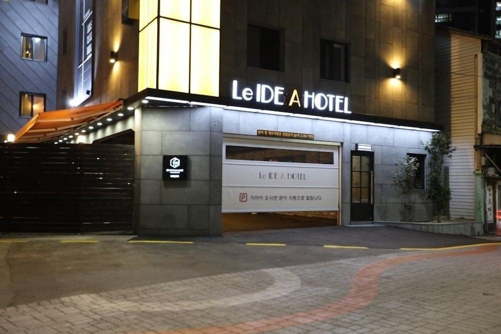 hotel image
