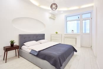 Flatsis Apartment Bazhanova 12