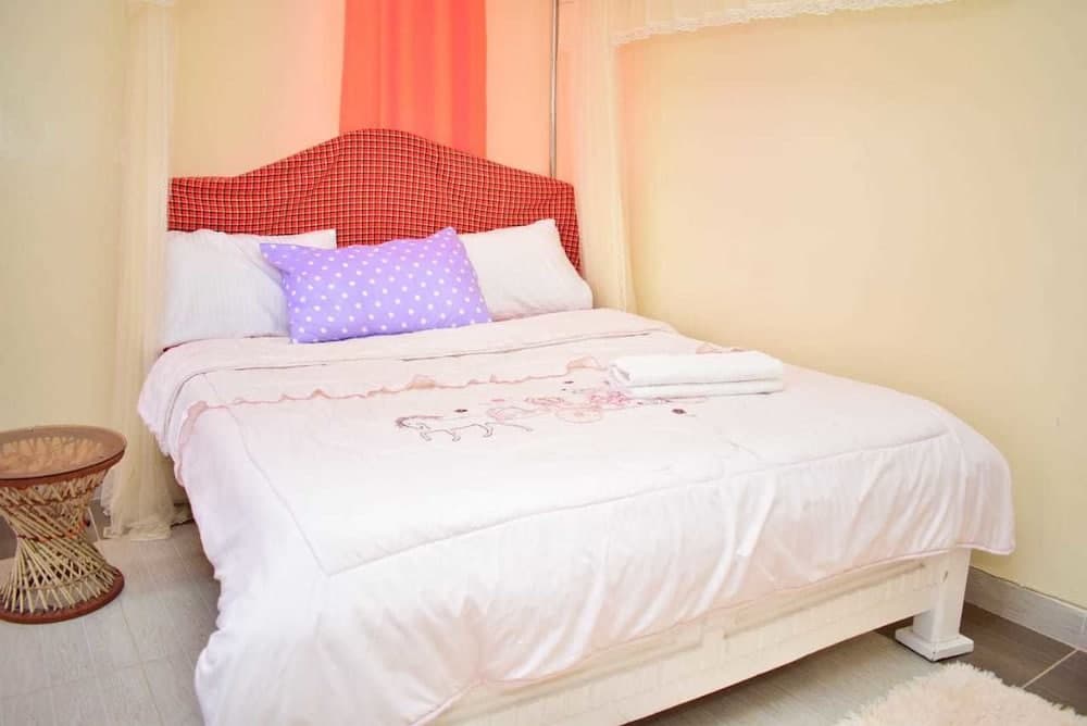 Ann Airport Home and Tour