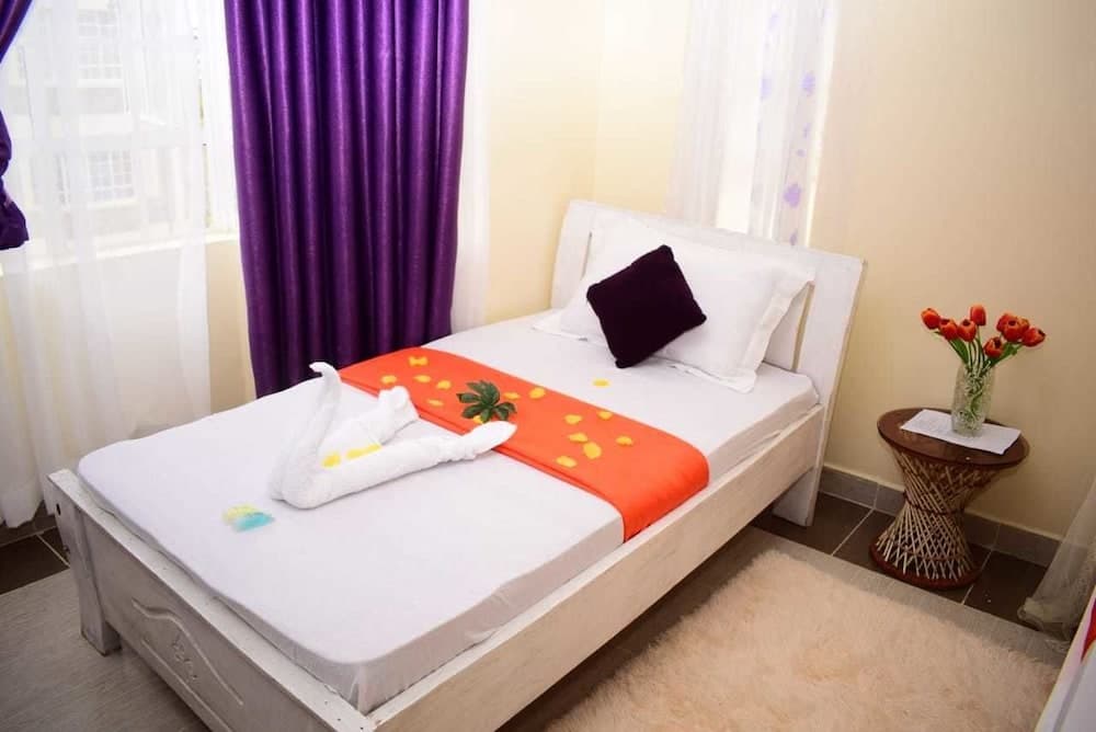 Ann Airport Home and Tour