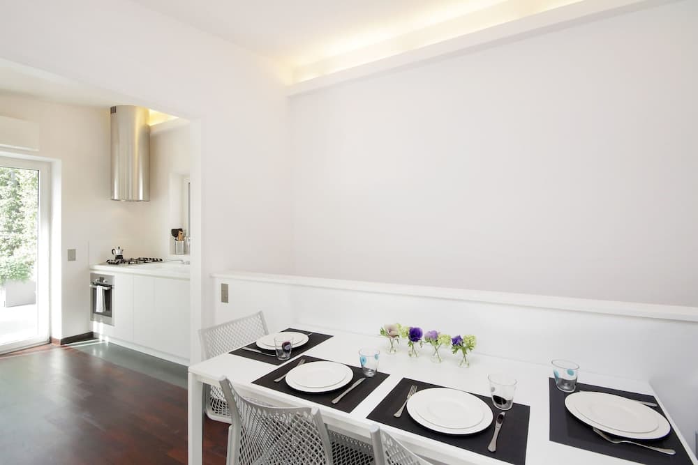 Crispi Luxury Apartments with Terrace - My Extra Home