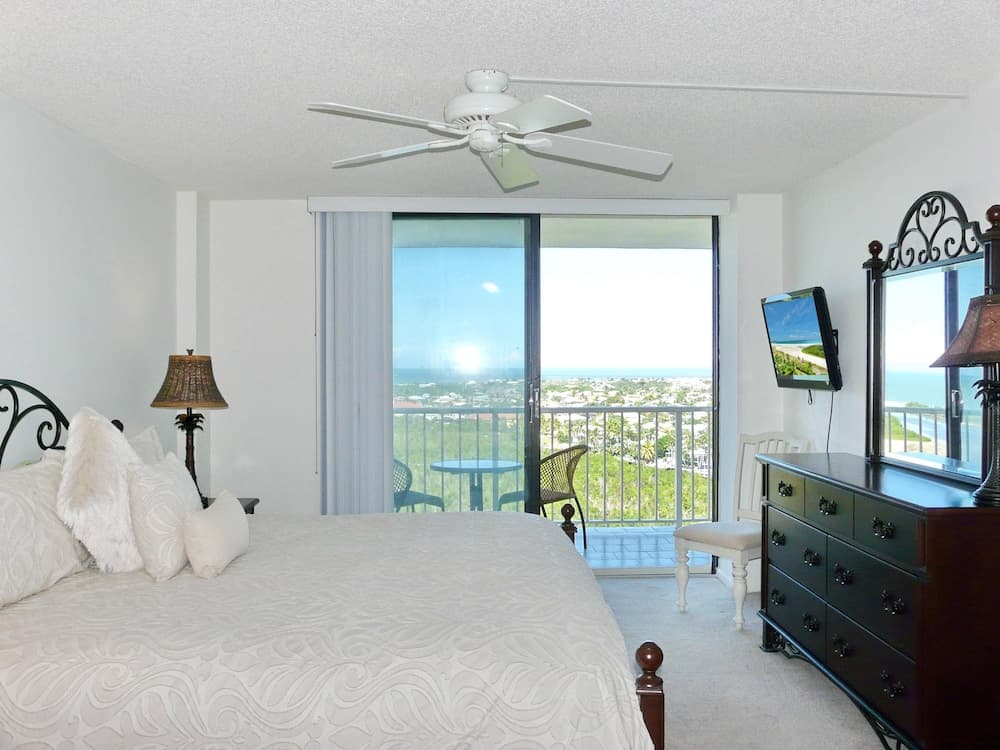 South Seas Tower 4-1708