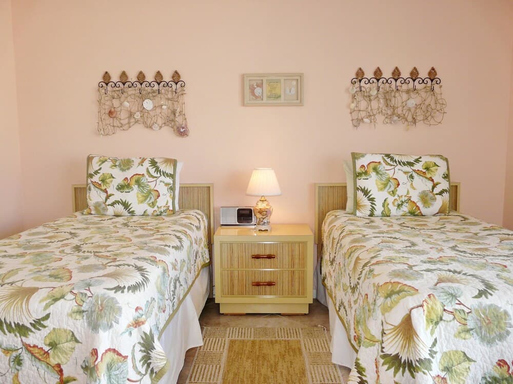 South Seas Tower 3-1512