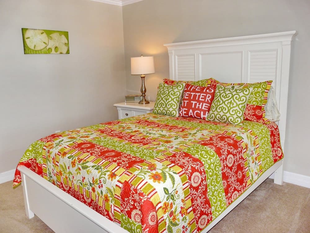 Beachfront Condo in Resort-style Community With Pool