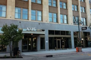 The Axis Moline Hotel, Tapestry Collection by Hilton