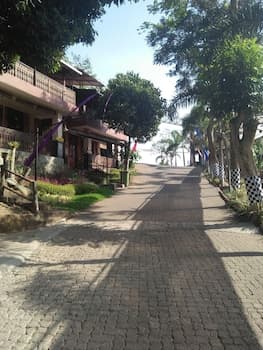 Green Valley Resort Bandungan