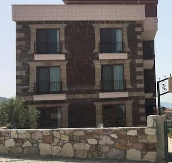Tepedeki Ev Apart