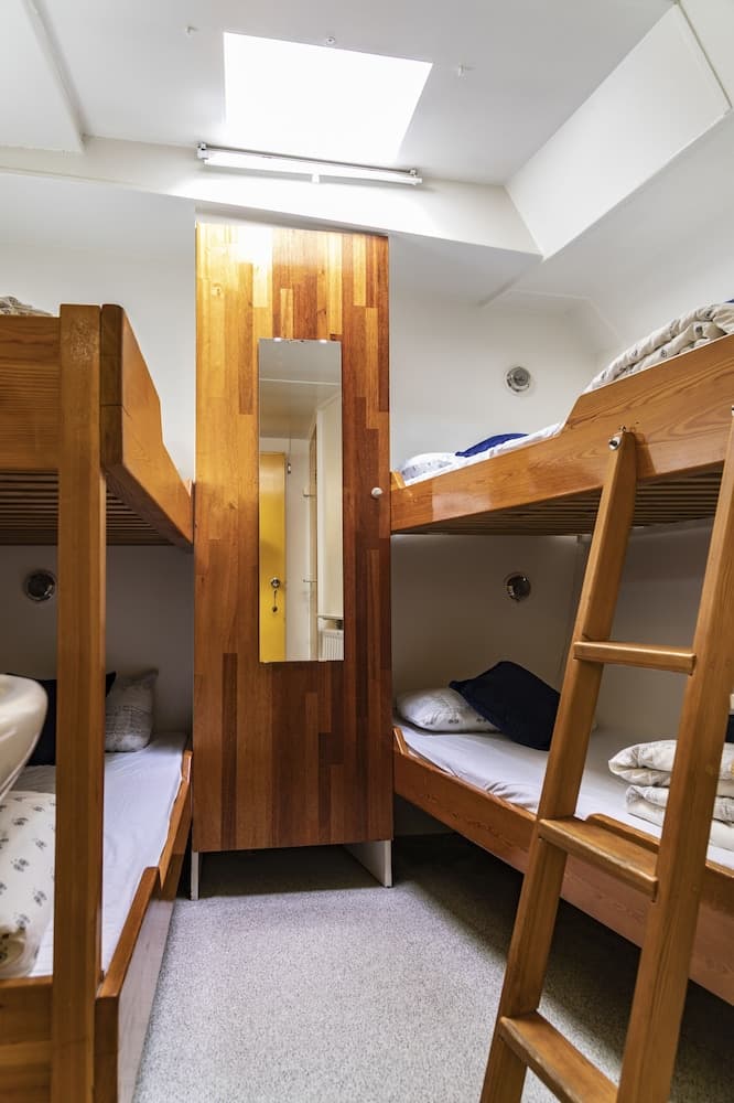 The Cabin Haarlem - Hostel