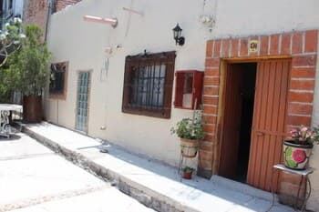 Casa de Huespedes Independencia