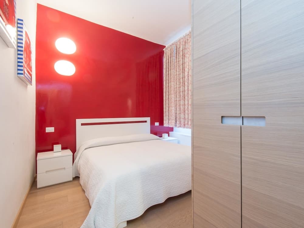 RSH Spanish Steps Luxury One Bedroom C