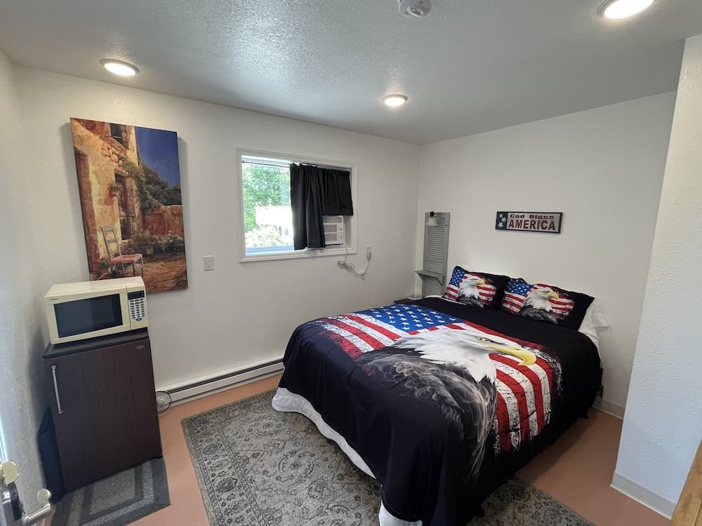 Eagle View Motel & Retreat