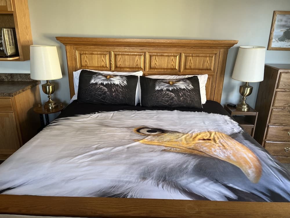 Eagle View Motel & Retreat