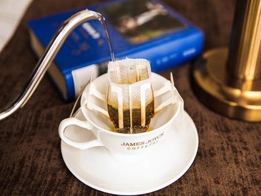 James Joyce Coffetel Xi'an Huaqingchi