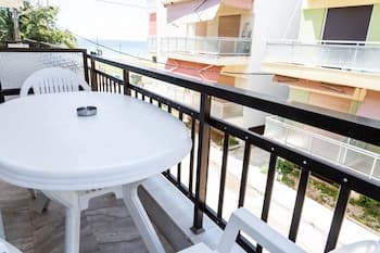 Zennova Aelia Apartments 7