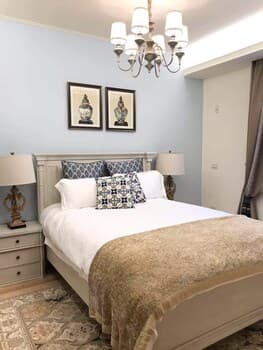 Sea & Wind Rose Manor