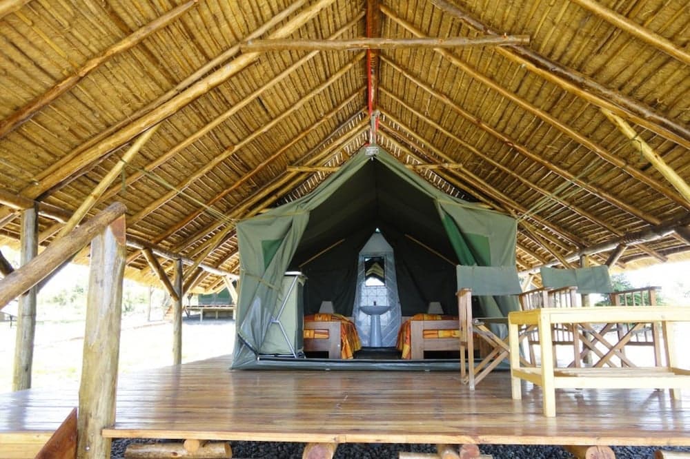 Bwana Tembo Safari Lodge