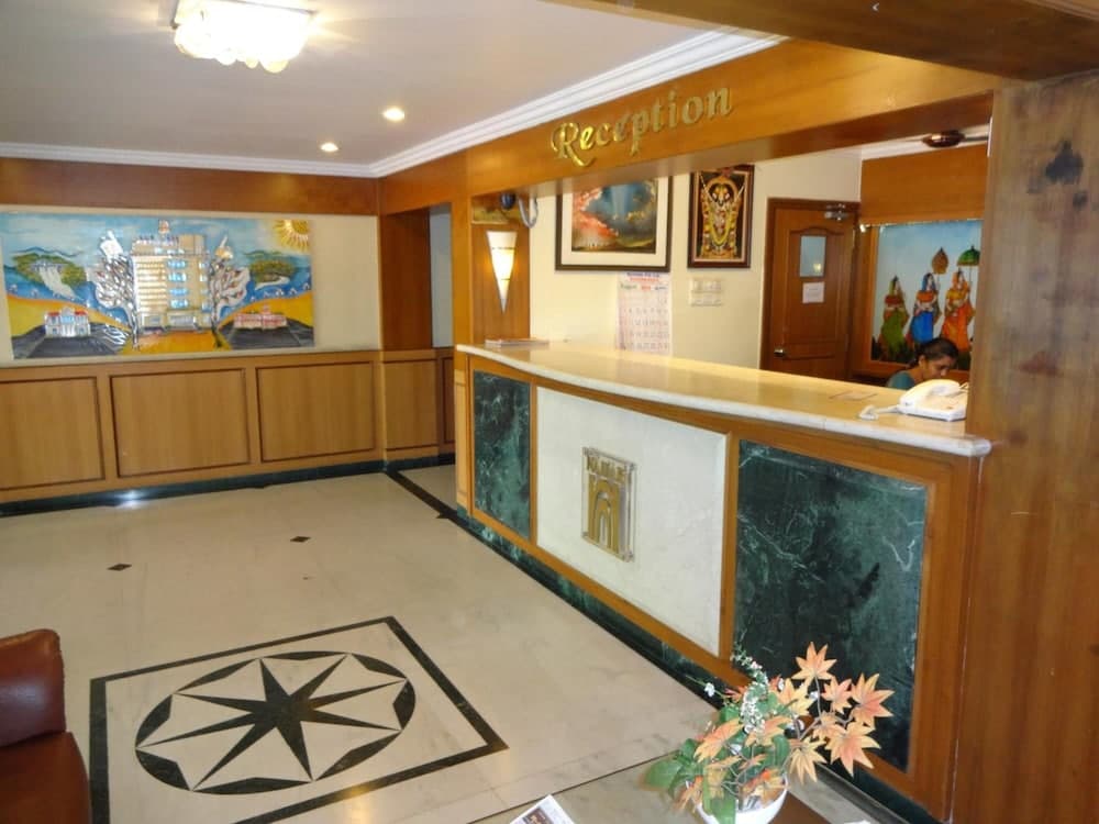 Nahar Manchester Inn