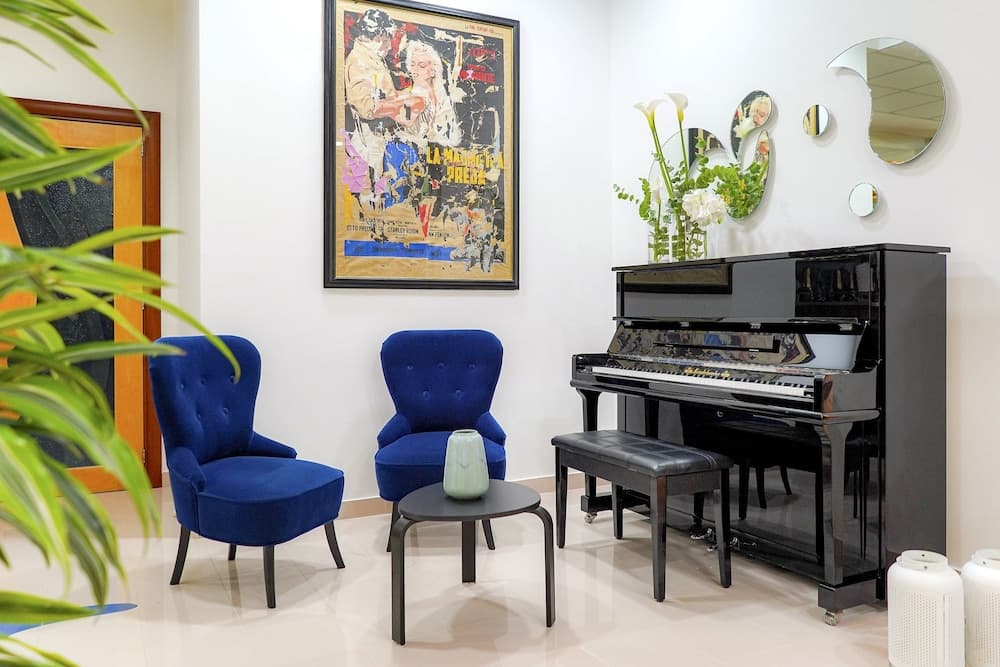 Piccadilly Suites and Rooms