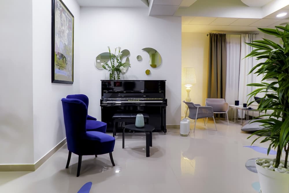 Piccadilly Suites and Rooms