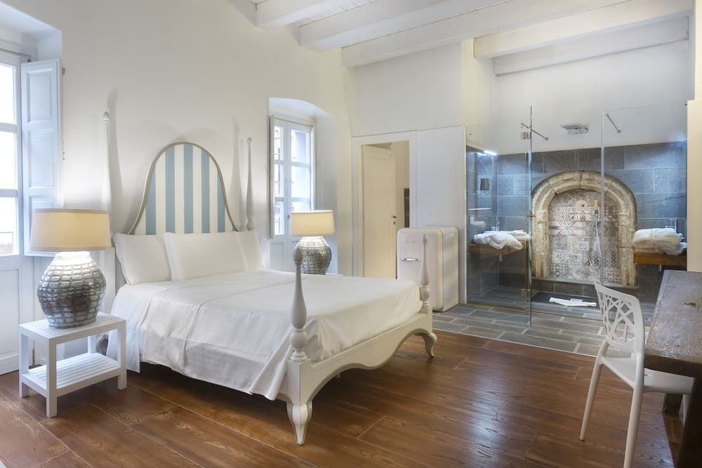 Cagliari Marina Guesthouse & Lounge