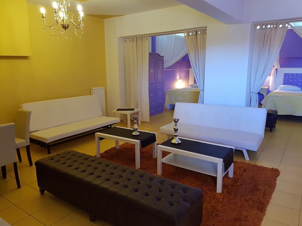 The golden brown luxury guesthouse