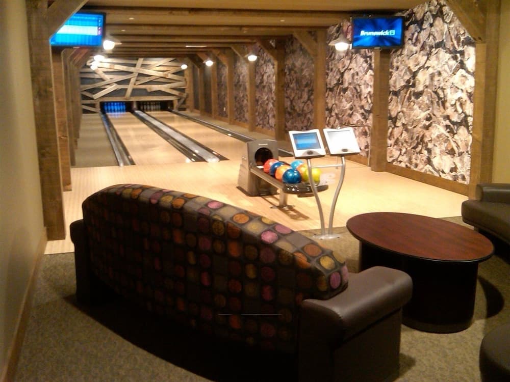 Luxury 2 Bedroom Ski in, Ski out One Ski Hill Residence Located at the Base of Peak 8 with Outdoor Plaza