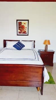 I Heart JA Serendipity Runaway Bay