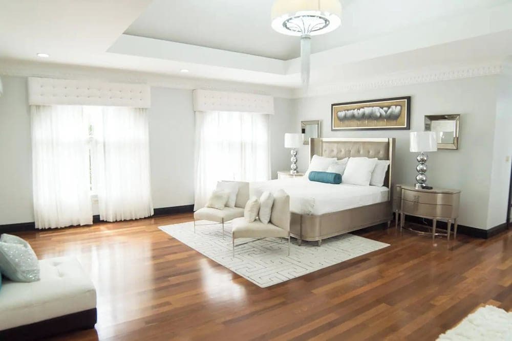 Orchids & Palms Villa