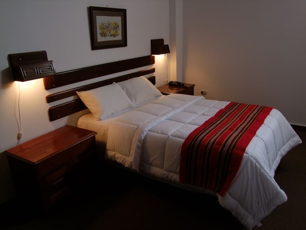 Explorer Deluxe Hotel