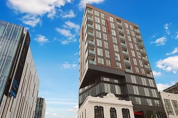 Ramada Suites Victoria Street West