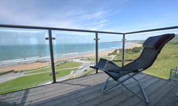 Clifton Court Apt 20 With Heated Pool