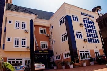 Villa Italian Hotels