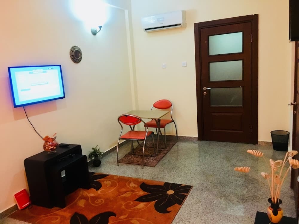 Vertex Realty Apartment Oniru