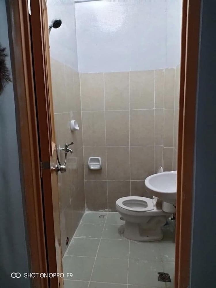 Digueboy Backpackers