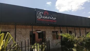 Sunview Lodge & Restaurant