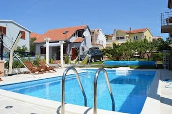 Holiday House Tina Tribunj