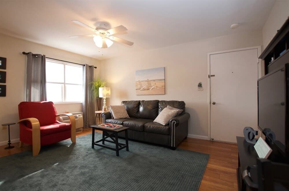 Oc1008 Wesley Ave-506