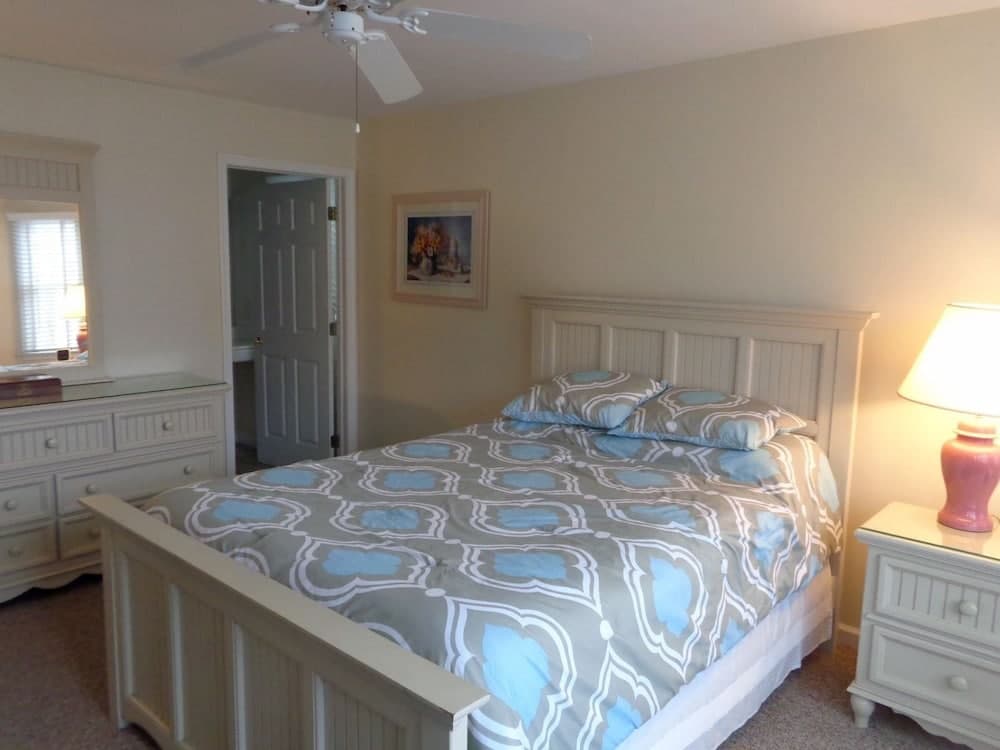 Oc816 St. Charles Place-1