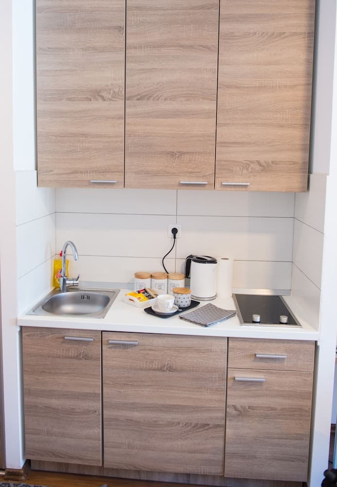 Studio Apartment Woody Moody