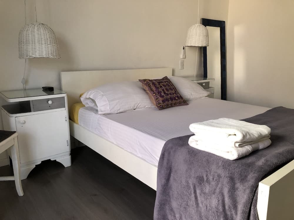 Warm comfortable house great location