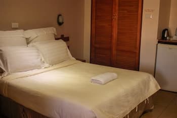 Golden Pillow Lodge Monze