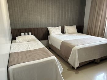 Premier Pallace Hotel