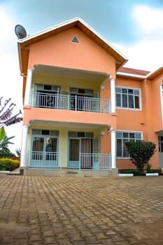 Azalea Guest House Gisozi