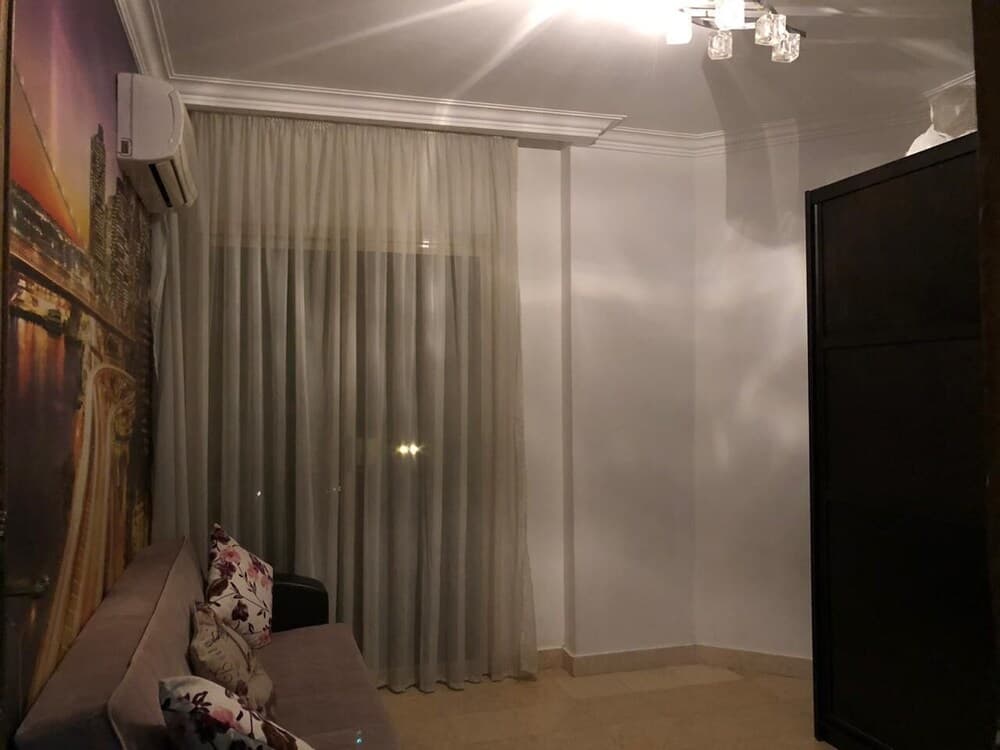 Amazing Pool View 2 BDR at British Resort