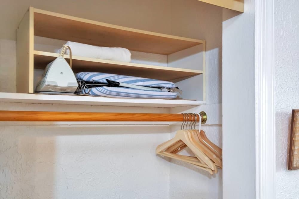 Lovely Apt, Hollywood Beach, 1/2 Block From Ocean!