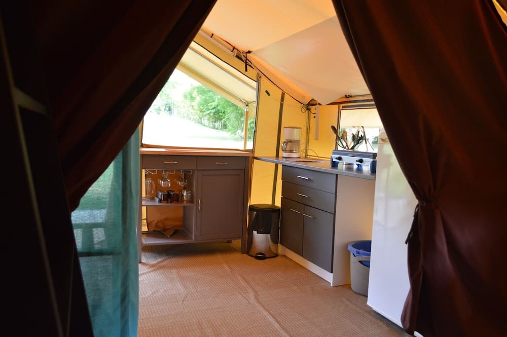 Camping Le Petit Lion - Tente Safari