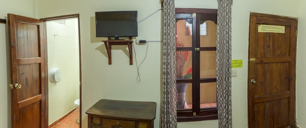 Hotel & Hostel Berakah