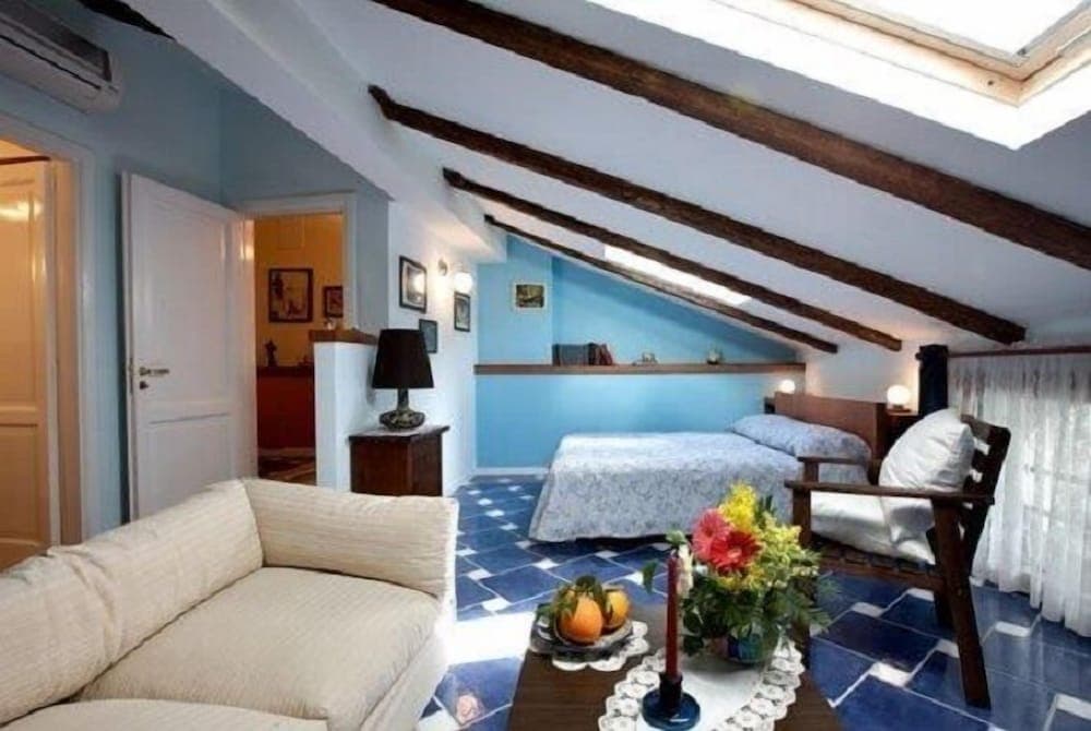 La Casa di Donn'Amelia