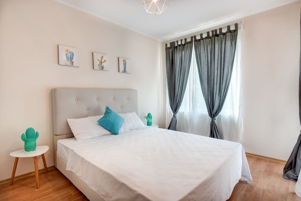 Venera & Anastasia Palace Apartments